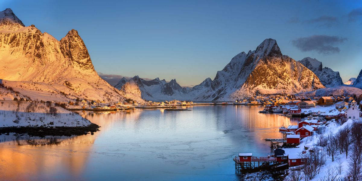Reine Sunrise Lofoten