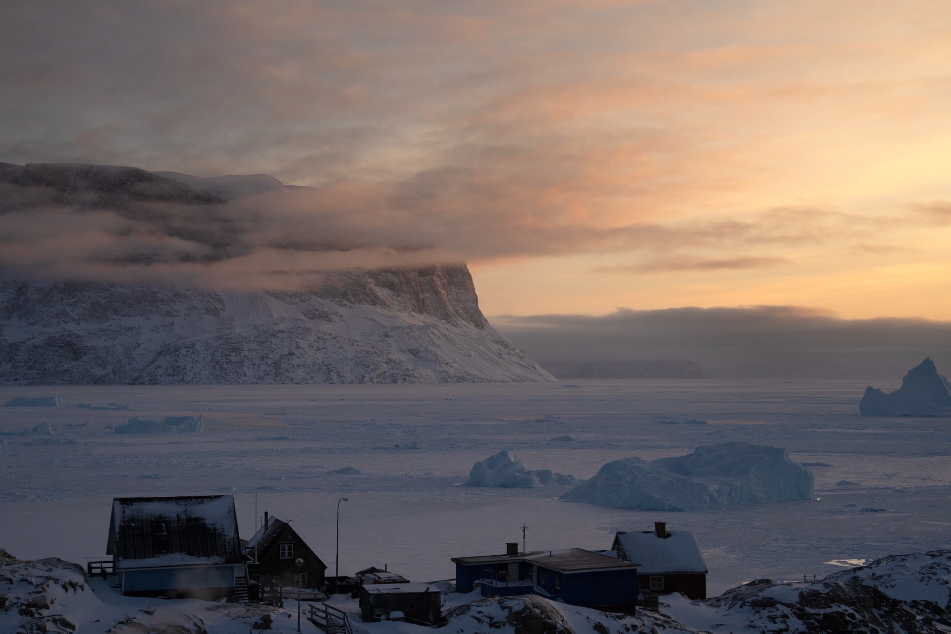 Epic sunrise Uummannaq